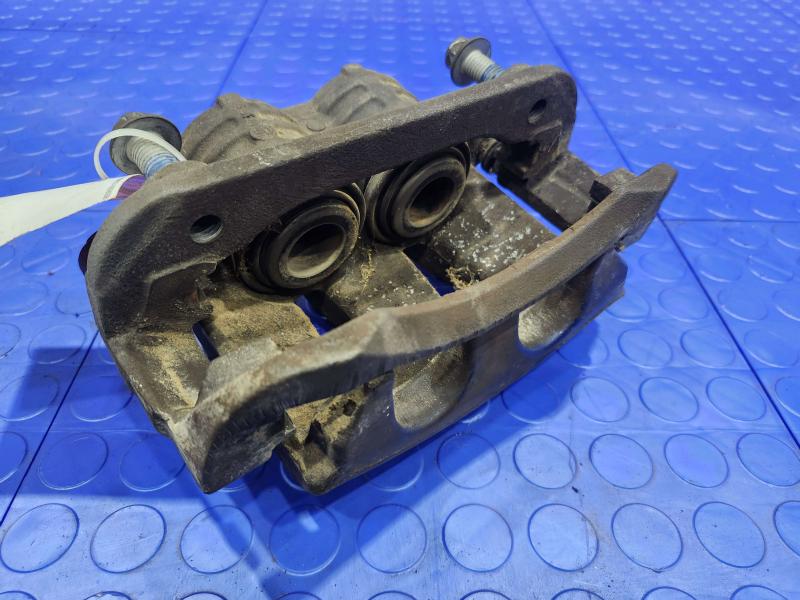 2006 Ford Mustang Caliper