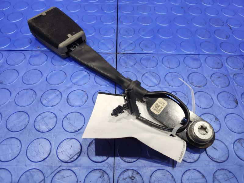 2014 Chevrolet Silverado 1500 Front Seat Belt