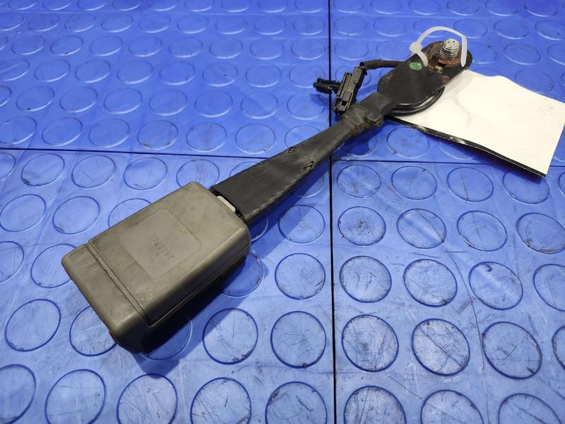2014 Chevrolet Silverado 1500 Front Seat Belt