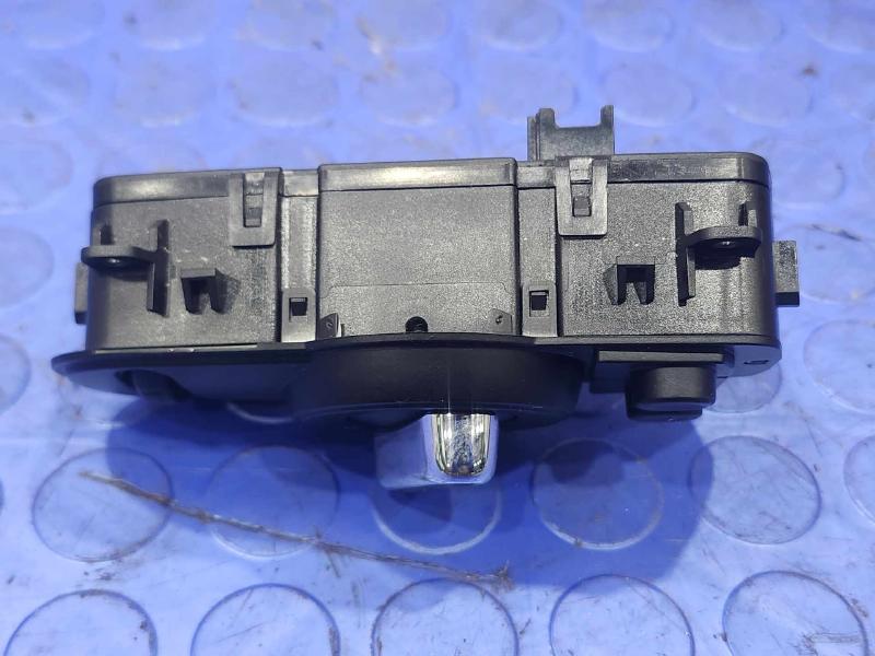 2017 MINI Cooper Headlight Switch (Dash Mtd)