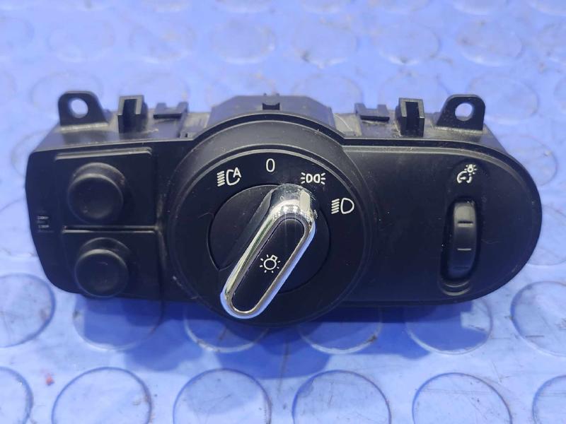2017 MINI Cooper Headlight Switch (Dash Mtd)