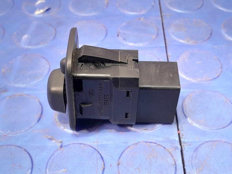 2005 Ford Explorer Door Switch Front