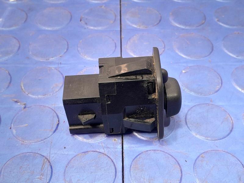 2005 Ford Explorer Door Switch Front