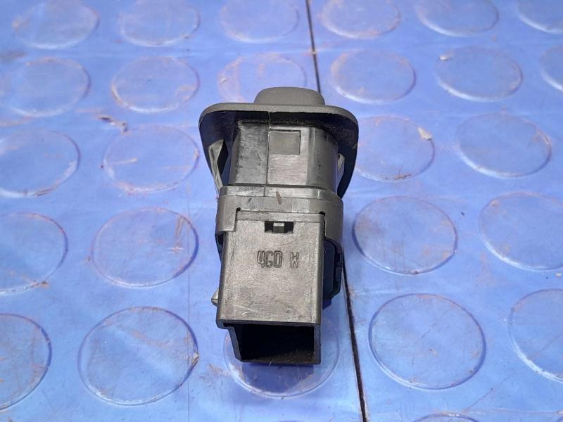 2005 Ford Explorer Door Switch Front