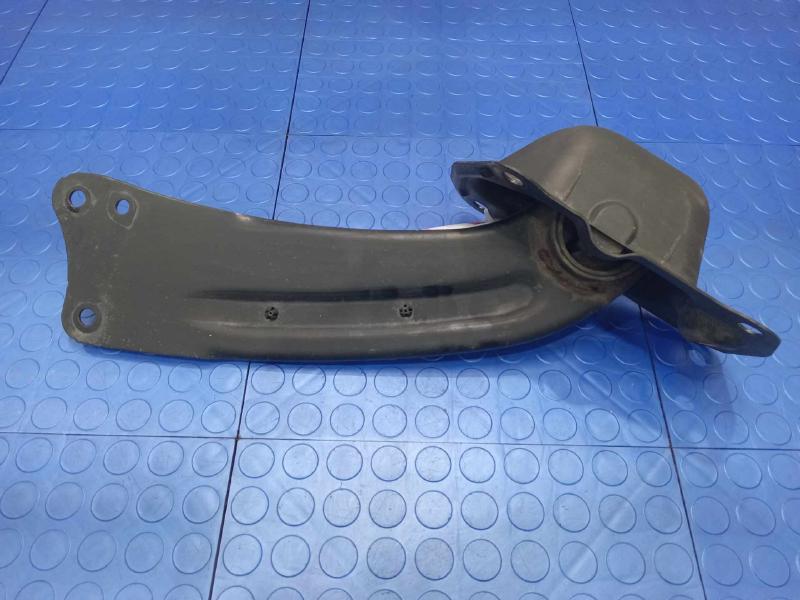 2006 Volkswagen Passat Lower Control Arm Rr