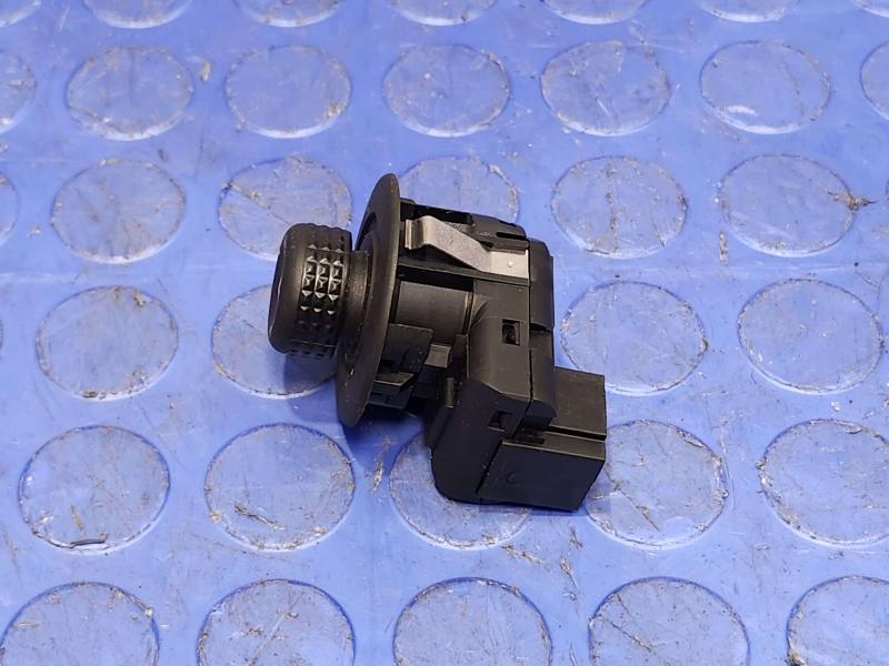 2014 Ford Mustang Door Switch Front