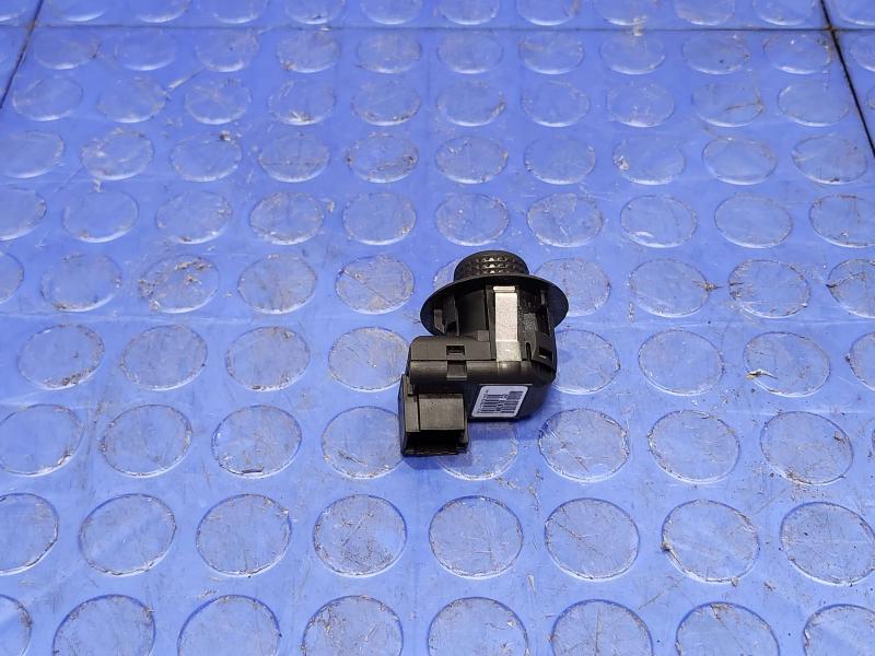 2014 Ford Mustang Door Switch Front