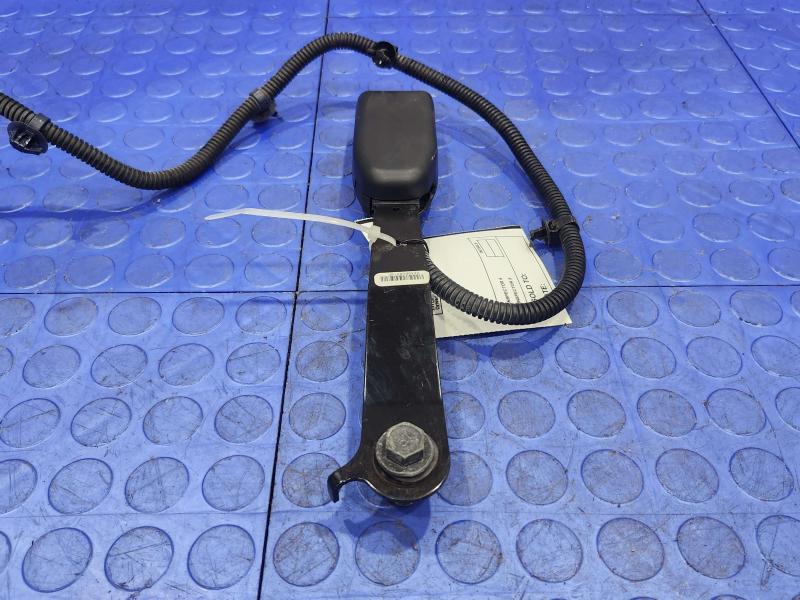 2011 Honda Pilot Front Seat Belt