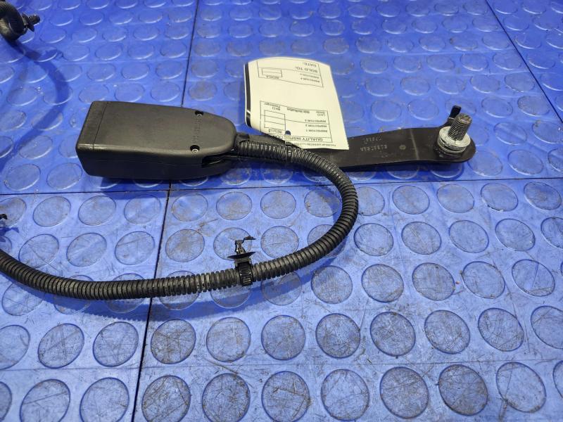 2011 Honda Pilot Front Seat Belt