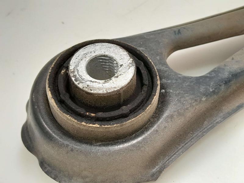 2014 Cadillac ATS Lower Control Arm Rr