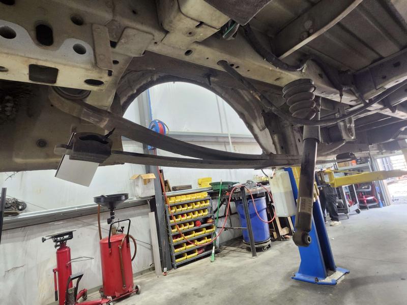 2016 Ford Transit 250 Leaf Spring Rear