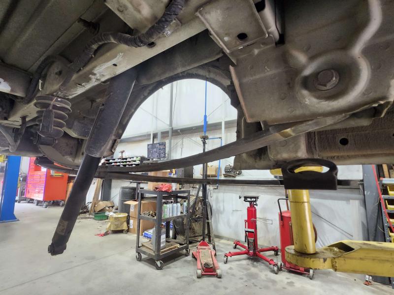 2016 Ford Transit 250 Leaf Spring Rear