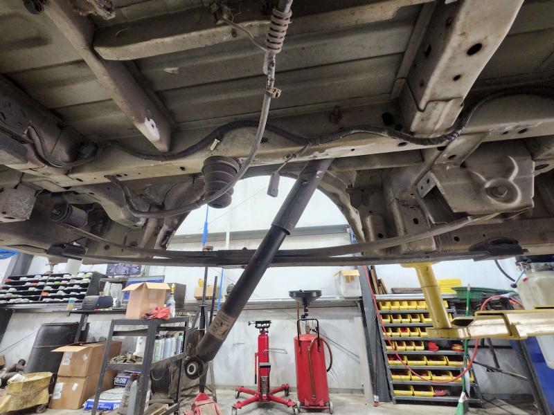 2016 Ford Transit 250 Leaf Spring Rear