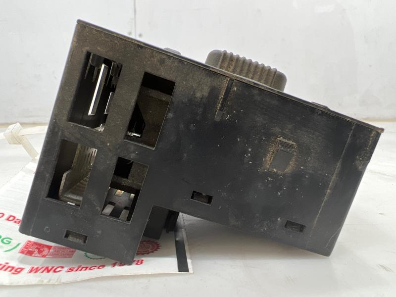 2001 GMC Sierra 1500 Headlight Switch (Dash Mtd)