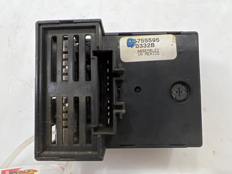 2001 GMC Sierra 1500 Headlight Switch (Dash Mtd)