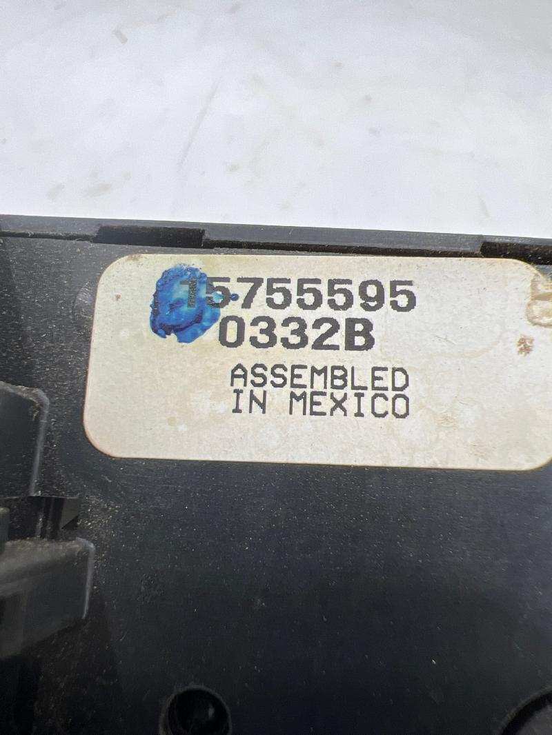 2001 GMC Sierra 1500 Headlight Switch (Dash Mtd)