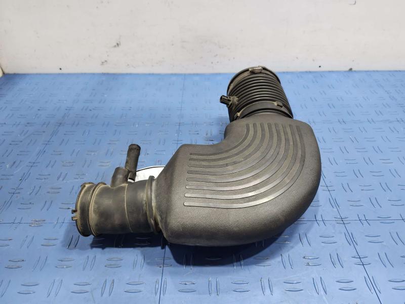 2001 Ford F-150 Air Intake Tube/Resonator