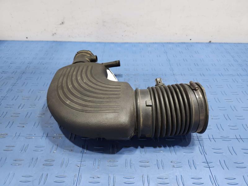 2001 Ford F-150 Air Intake Tube/Resonator