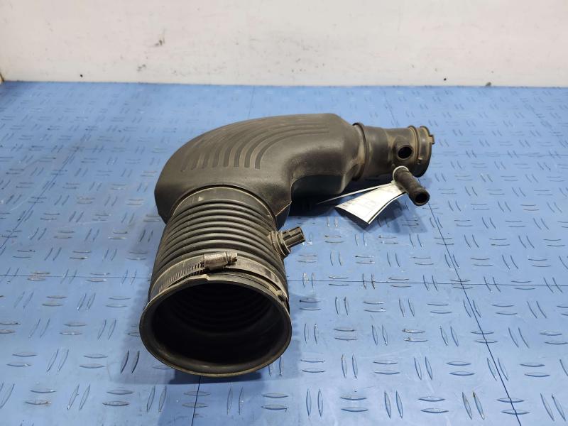 2001 Ford F-150 Air Intake Tube/Resonator