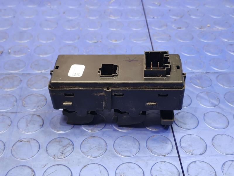 2011 Ford F-150 Door Switch Front