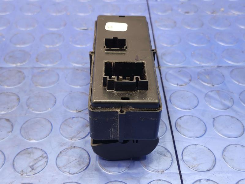 2011 Ford F-150 Door Switch Front