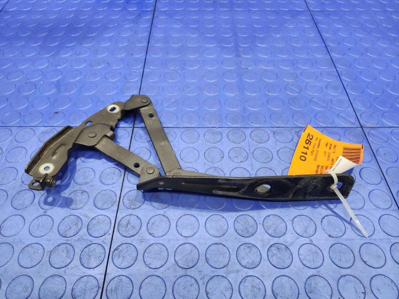 2017 Dodge Grand Caravan Hood Hinge