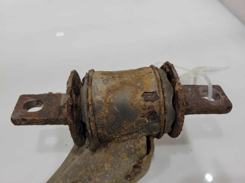 2006 - 2011 Honda Civic Rear Lower Trailing Arm RH Passenger Side OEM 52370SNAA06