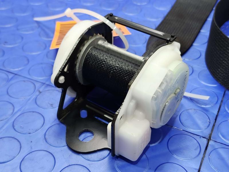 2013 Infiniti FX35 Rear Seat Belt