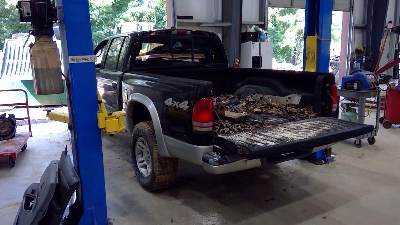 2004 Dodge Dakota Front Door