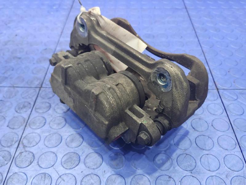 2014 Ford Mustang Caliper