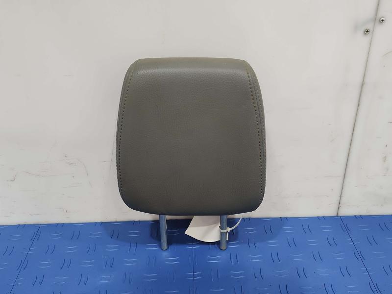 2012 Ford F-250 Super Duty Headrest