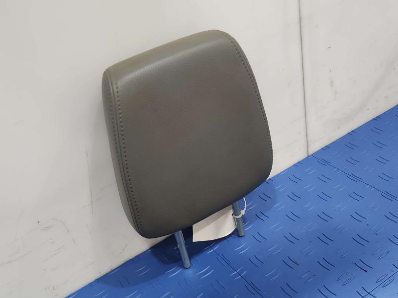 2012 Ford F-250 Super Duty Headrest