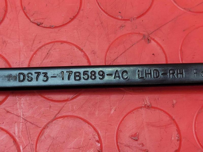 2013 Ford Fusion Wiper Arm
