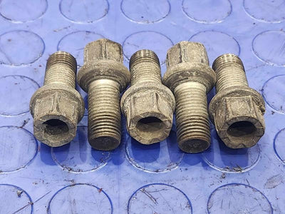 2015 Volkswagen Golf Lug Nuts