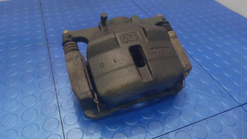 2015 Nissan Rogue Caliper