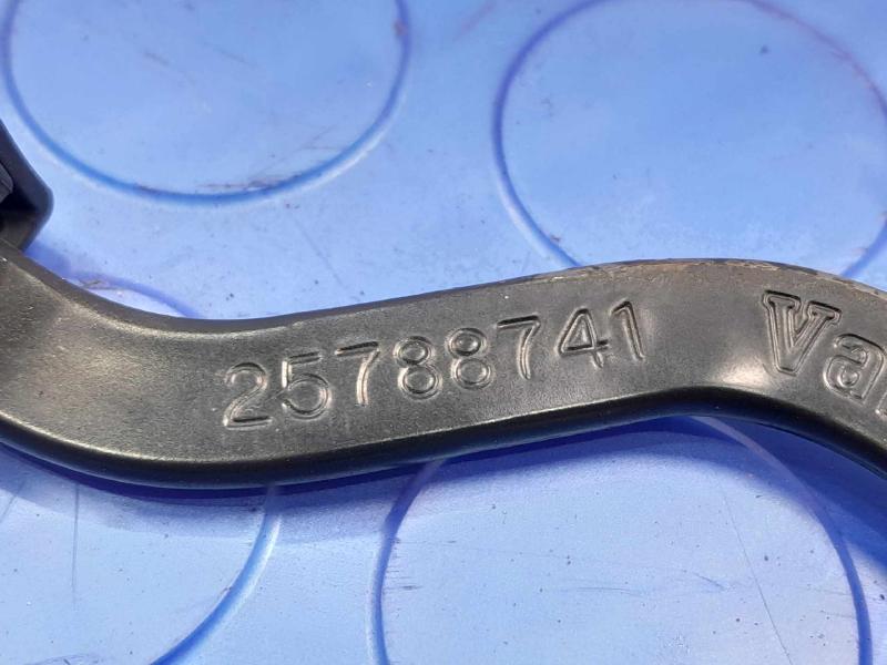 2007 Pontiac Solstice Wiper Arm