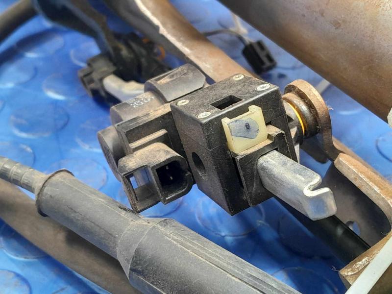 2016 Chevrolet Silverado 1500 Steering Column