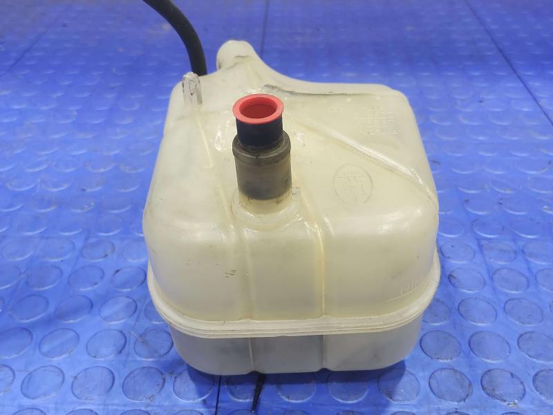 2011 Maserati Quattroporte Coolant Recovery Bottle