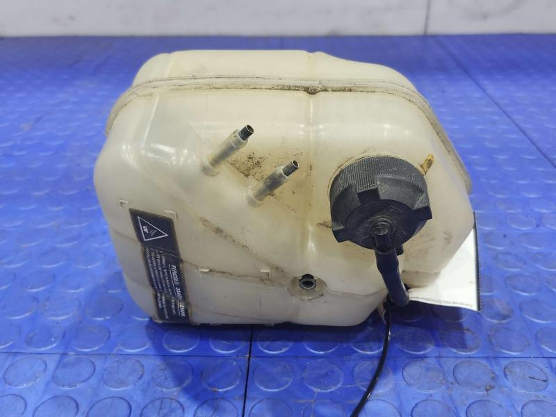 2011 Maserati Quattroporte Coolant Recovery Bottle