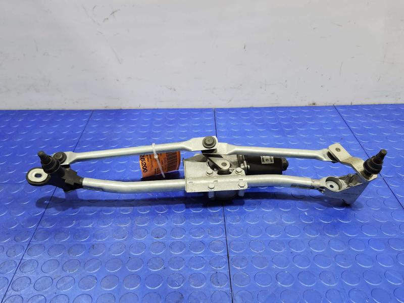 2008 BMW 128i Wiper Trans. Linkage