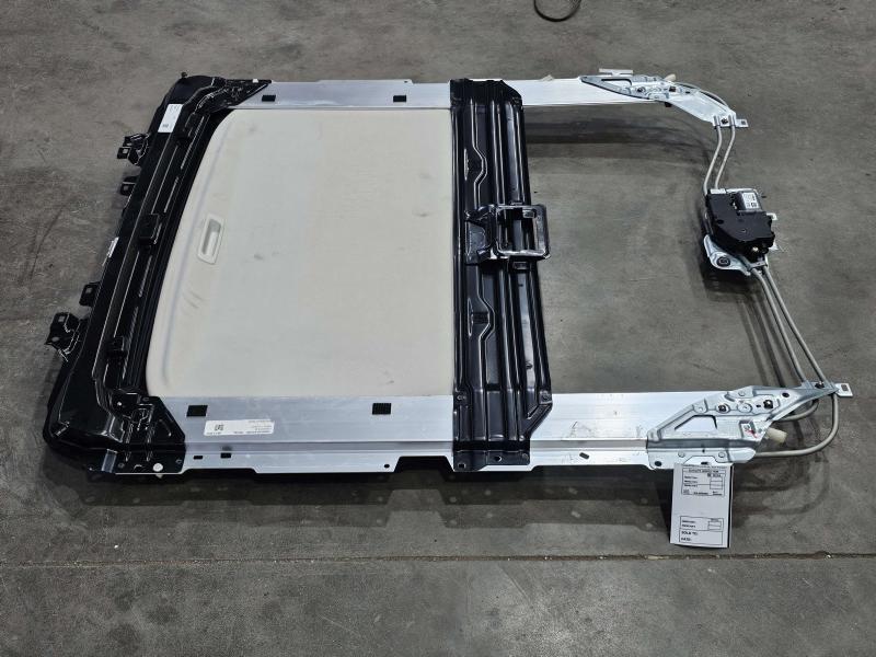 2013 Honda CR-V Roof Glass (Glass Only)