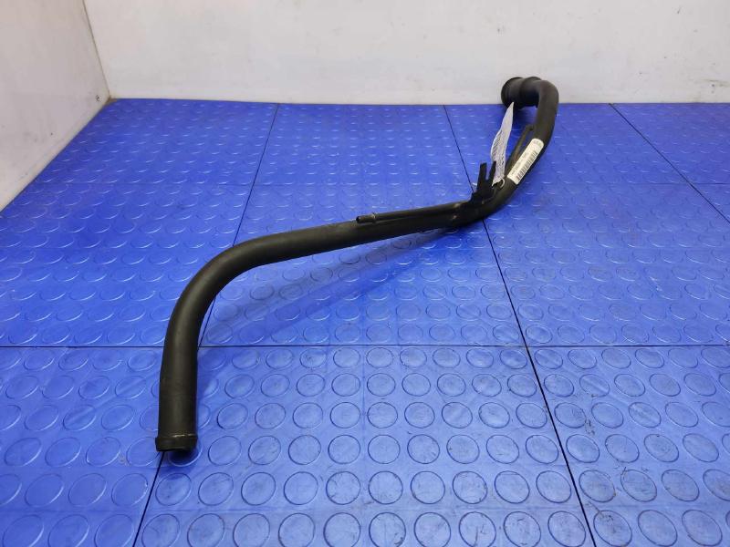 2009 Volkswagen Routan Fuel Filler Neck