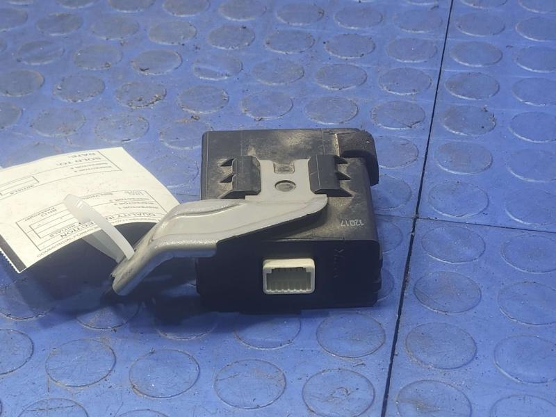 2014 Toyota Prius Chassis Brain Box