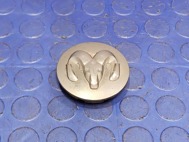 2002 Dodge Ram 1500 Center Cap