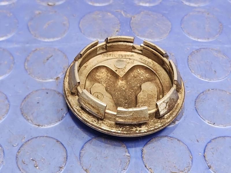 2002 Dodge Ram 1500 Center Cap