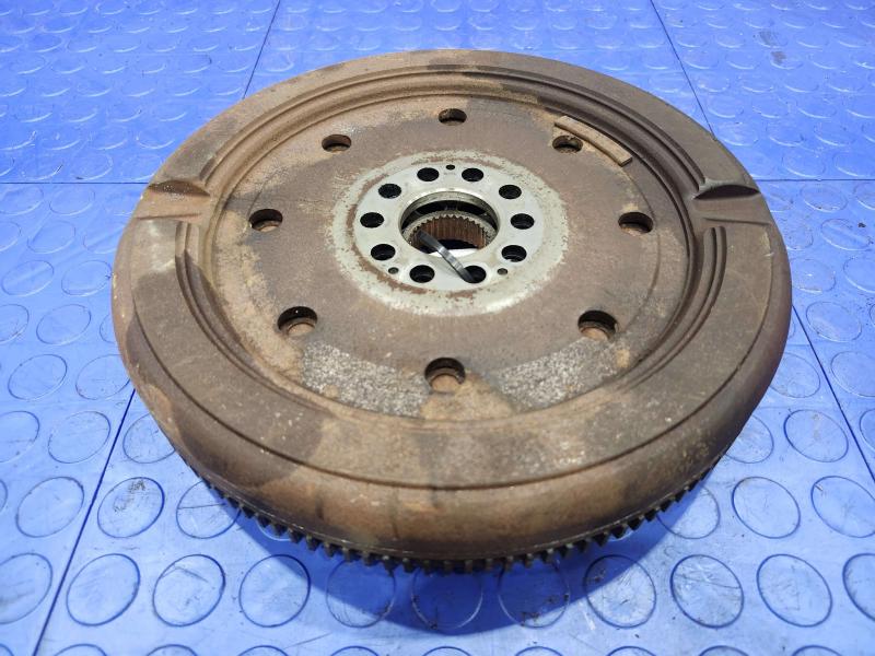 2018 Volkswagen Passat Flywheel