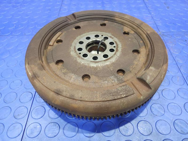 2018 Volkswagen Passat Flywheel