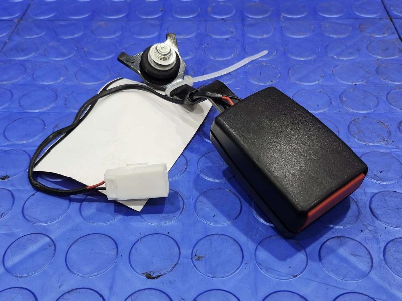 2011 Maserati Quattroporte Rear Seat Belt