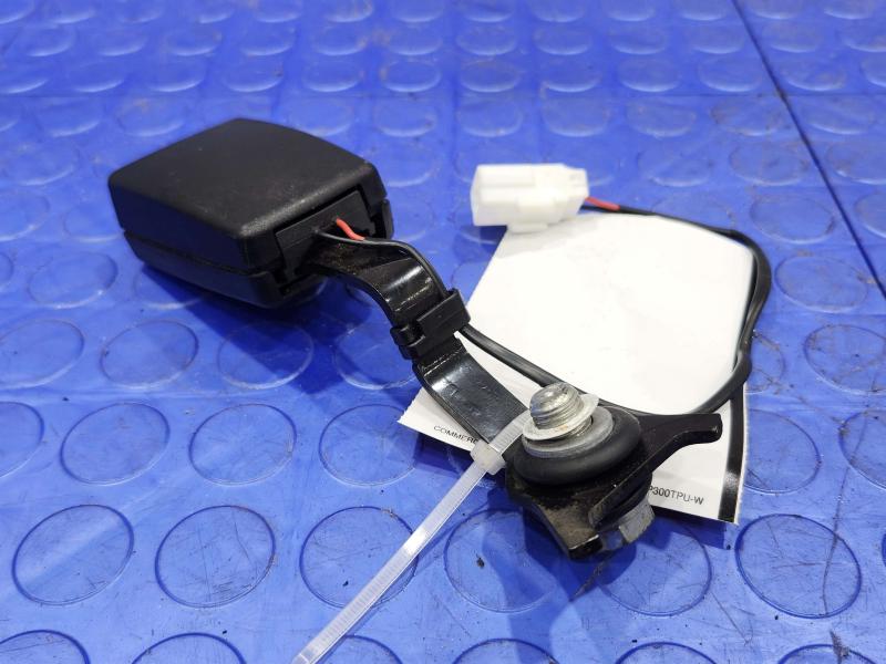 2011 Maserati Quattroporte Rear Seat Belt