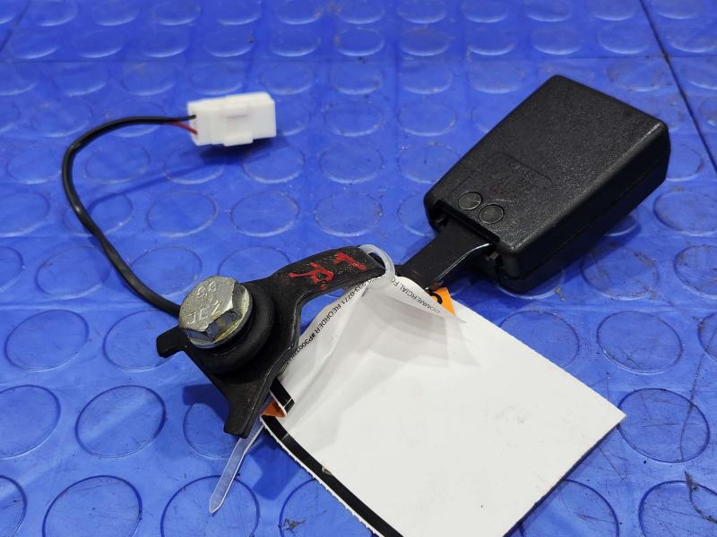 2011 Maserati Quattroporte Rear Seat Belt